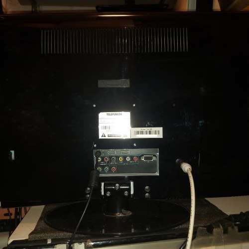 屯門良景輕鐵站交收 Telefunken LED iDTV 24吋 t2418ei LED 數碼電視 連OEM遙控 火...