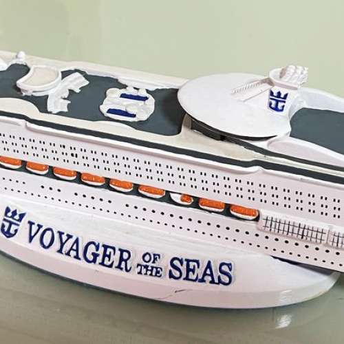全新 VOYAGER OF THE SEAS 海洋航行者號  (紀念品)