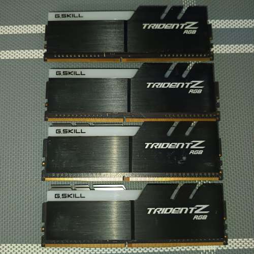 G.Skill Trident Z RGB DRR4 3200 32G (8G x 4)