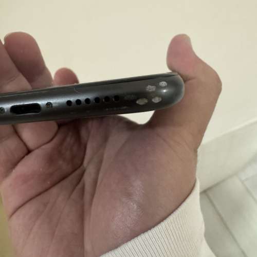 85% 新 港行 iPhone 11 128GB 黑色