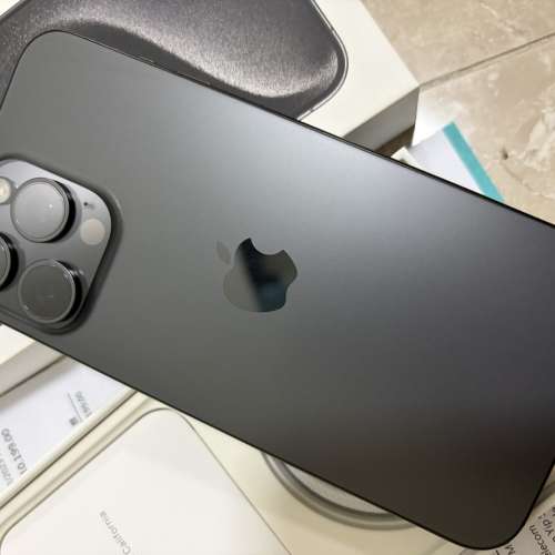 iPhone 15 pro max 256G 香港行貨 Black Batt health 96%