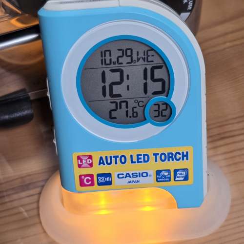 * Casio * 金石 * 自動 夜光 * 小形 * 床頭 鬧鐘 *