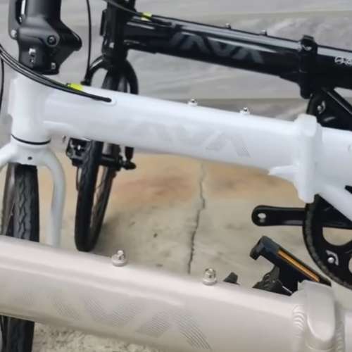 2025 新款 JAVA X2 7速 油剎 20吋406 鋁合金折叠車 送水架前後蛙燈