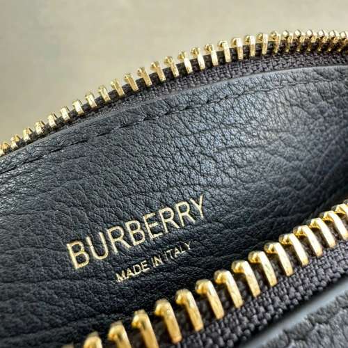 全新Burberry新款Knight Bag