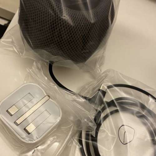Apple HomePod Mini WiFi喇叭 黑色 行貨 95%新 有輕微使用痕跡 已還回原廠設定 操作...