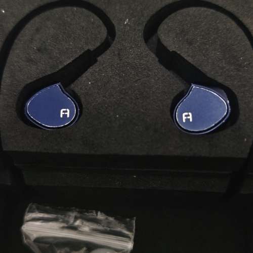 FAudio Dark Sky藍神圈 8成新