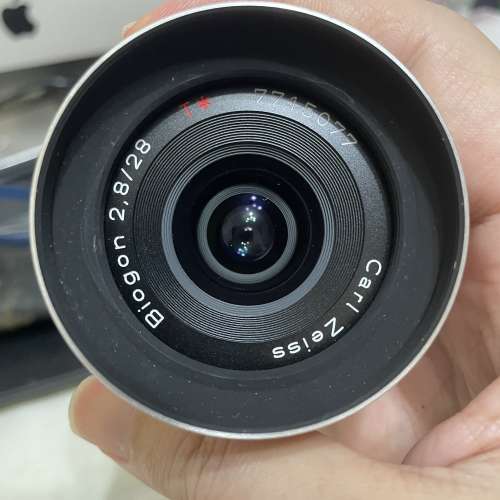 Contax 28mm f2.8 Biogon for Leica M