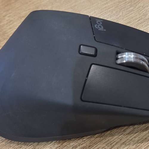 Logitech MX Master 3S 無線藍牙滑鼠