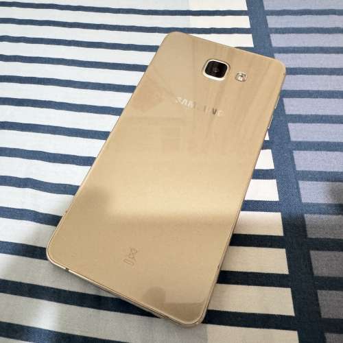 90% 新 三星 Samsung A7 2018 3+16 4G 手機 金色