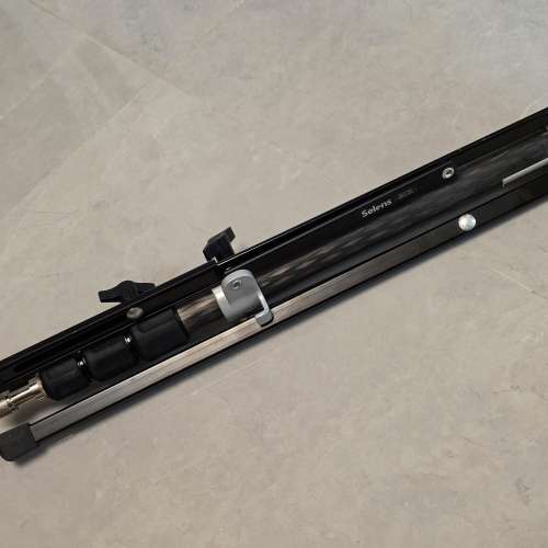 Selens 反折疊碳纖維三腳架