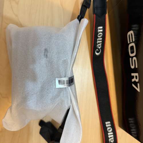 Eos r7 主機 + RF16mm F2.8STM + RF50mm 1.8 STM