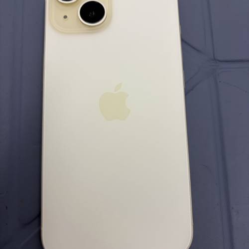 有盒有原裝充電線未用過iphone 15 黃色- 256G , 九成新，有盒有原裝充電線未用過