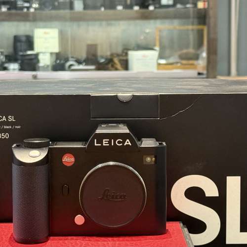 Leica SL (Typ 601) digital camera with charger,  cert. and packing