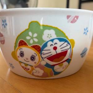 多啦A夢湯碗