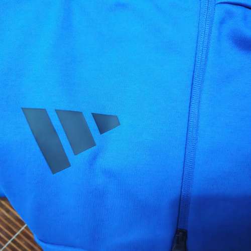 Adidas 藍色外套S碼全新