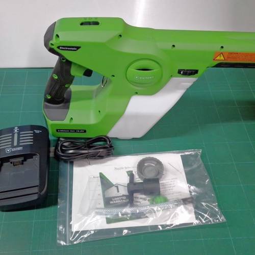 圖片中的產品是 Victory Innovations 專業無線靜電手持噴霧器(VP200ES)。