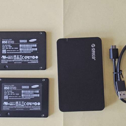 兩隻 2.5吋 500G SAMSUNG 850EVO SSD + ORICO 外置硬碟盒