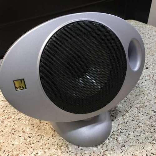 KEF htc2001se大蛋中置喇叭90%新