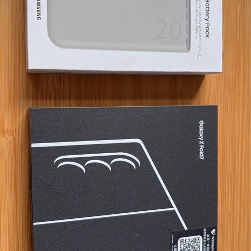 Samsung Galaxy Z Fold7 512gb+12  及 20000mAh 電池