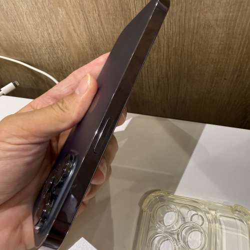 iPhone 14pro 512gb,港行雙卡機新，冇修冇拆，所有功能正常！