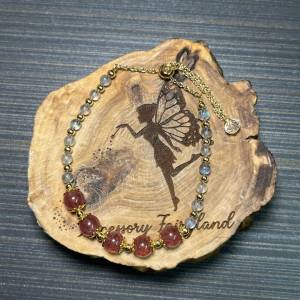 (不設面交)草莓晶+灰月亮石設計款手鏈 Strawberry Quartz + Labradorite Styled Br...