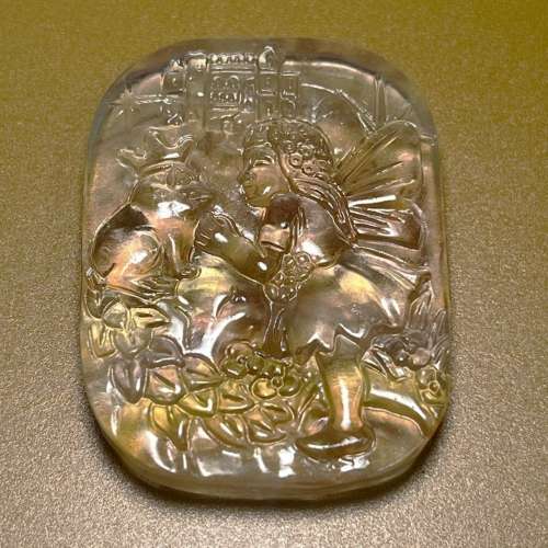 (不設面交)螢石天使與青蛙雕刻牌(吊墜孔) Fluorite Carved Pendant