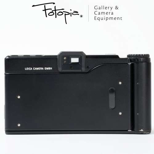 || Leica Minilux - Black; Summarit 40mm f/2.4 Lens with soft case ||