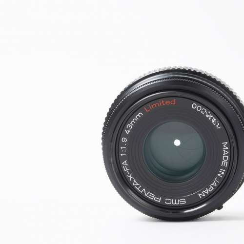 || Pentax SMC Pentax-FA 43mm F1.9 Limited - Black / Pentax K with hood ||