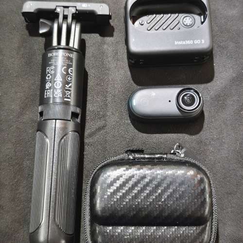 Insta360 GO 3 連腳架 保護套 USB線 鏡片有明顯花痕  功能全正常 送記憶卡 冇盒冇單...
