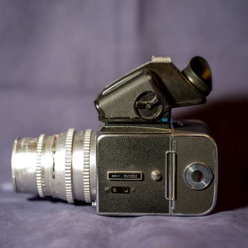 hasselblad 500c後期版本 (500cm一樣) & 150mm F/4 c & a24 film back