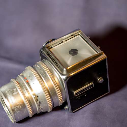 hasselblad 500c後期版本 (500cm一樣) & 150mm F/4 c & a24 film back