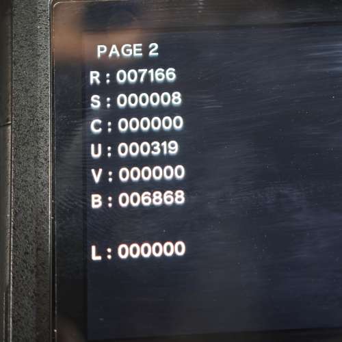 Olympus EM1 E-M1 奧林巴斯 + 原廠手柄 GRIP OM  跟2電一充 連肩帶 99%new 有盒 冇...