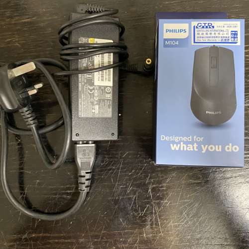 ♡Fujitsu 珍珠白色Notebook AH556 i5-6200、16G RAM  500Harddisk