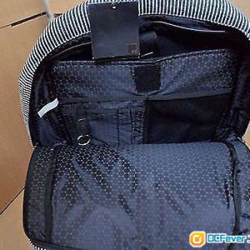 HEX Backpack for MacBook 15“ - Black/Grey NEW 全新 背包
