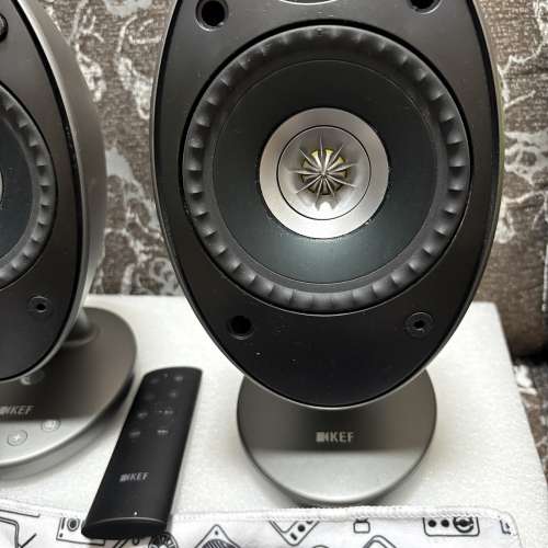 KEF Egg 一代