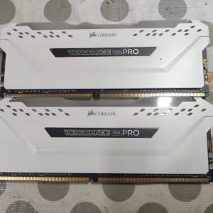 Corsair Vengeance RGB PRO 32GB Kit (2x16GB)  DDR4 3200 Desktop Ram 白色