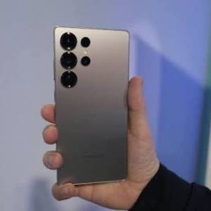 三星 Galaxy S25 Ultra 512GB,无锁版,钛黑,刚开盒