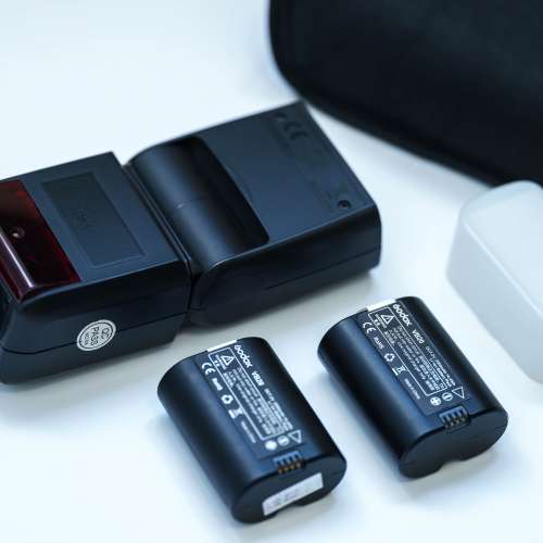 出售 Godox 神牛 V350 鋰電池TTL 機頂閃光燈  Sony 索尼 插座