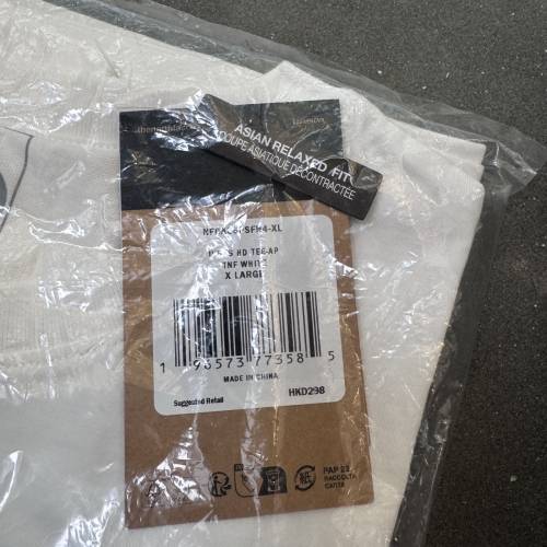 The North Face 白色短袖T恤 (XL)