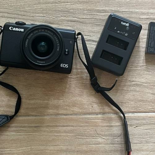 Canon M100
