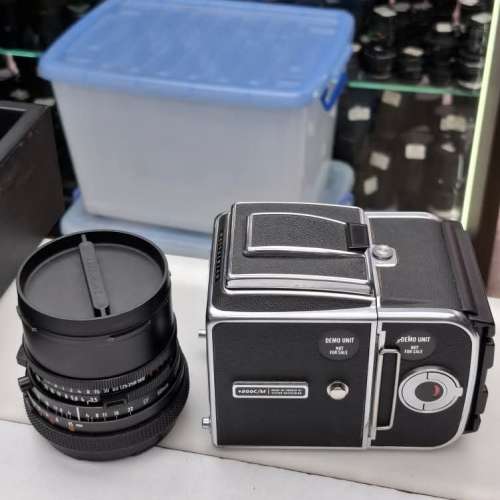 HASSELBLAD 500C/M + A12 BACK DEMO UNIT NOT FOR SALE HASSELBLAD CF DISTAGON 60MM
