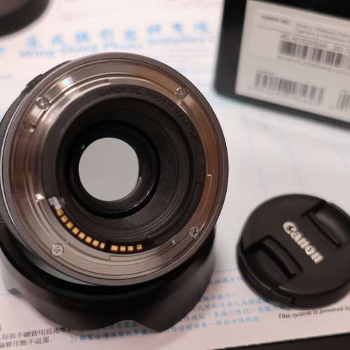Canon RF 50mm f/1.8 STM