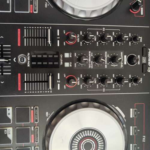 Pioneer DJ DDJ-SB2 Serato DJ Controller