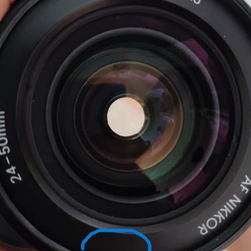 放NIKON 二支AF NIKION 70-210mm及24-50mm 3.3-4.5鏡共=$1100