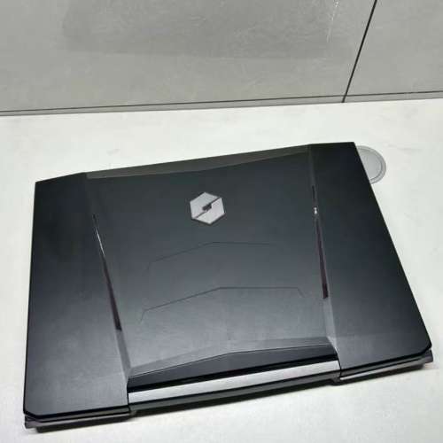 高端遊戲本 i7 7700 16G 記憶體➕2TB SSD固態硬， 4g獨顯 80多萬魯大師 功能硬件完...