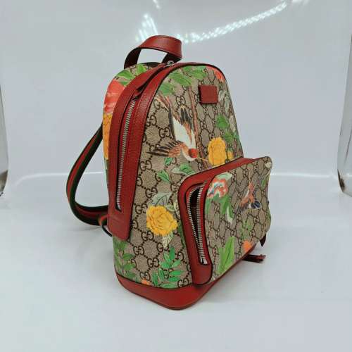 正品 Gucci 古馳 99新 花鳥印花雙肩包 尺寸 22*30 J373