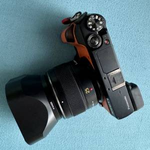 Panasonic Lumix GX85 with Leica DG 25 F1.4 for MFT M43 Olympus