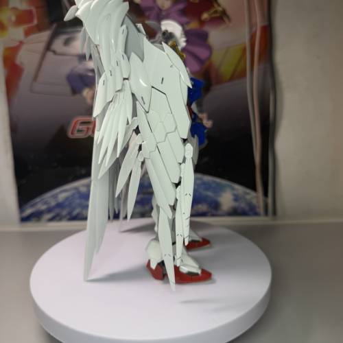 HIRM 1:100 機動戰士高達 新機動戰記高達W 敗者的榮光 飛翼高達零式EW 素組 已砌 高...