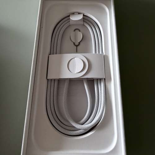 Iphone 16 Pro Desert Titanium 256G- 100% 電池健康 及雙咭槽