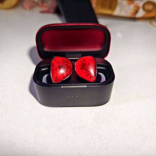 Noble Audio Amadeus 真無線藍牙
耳機